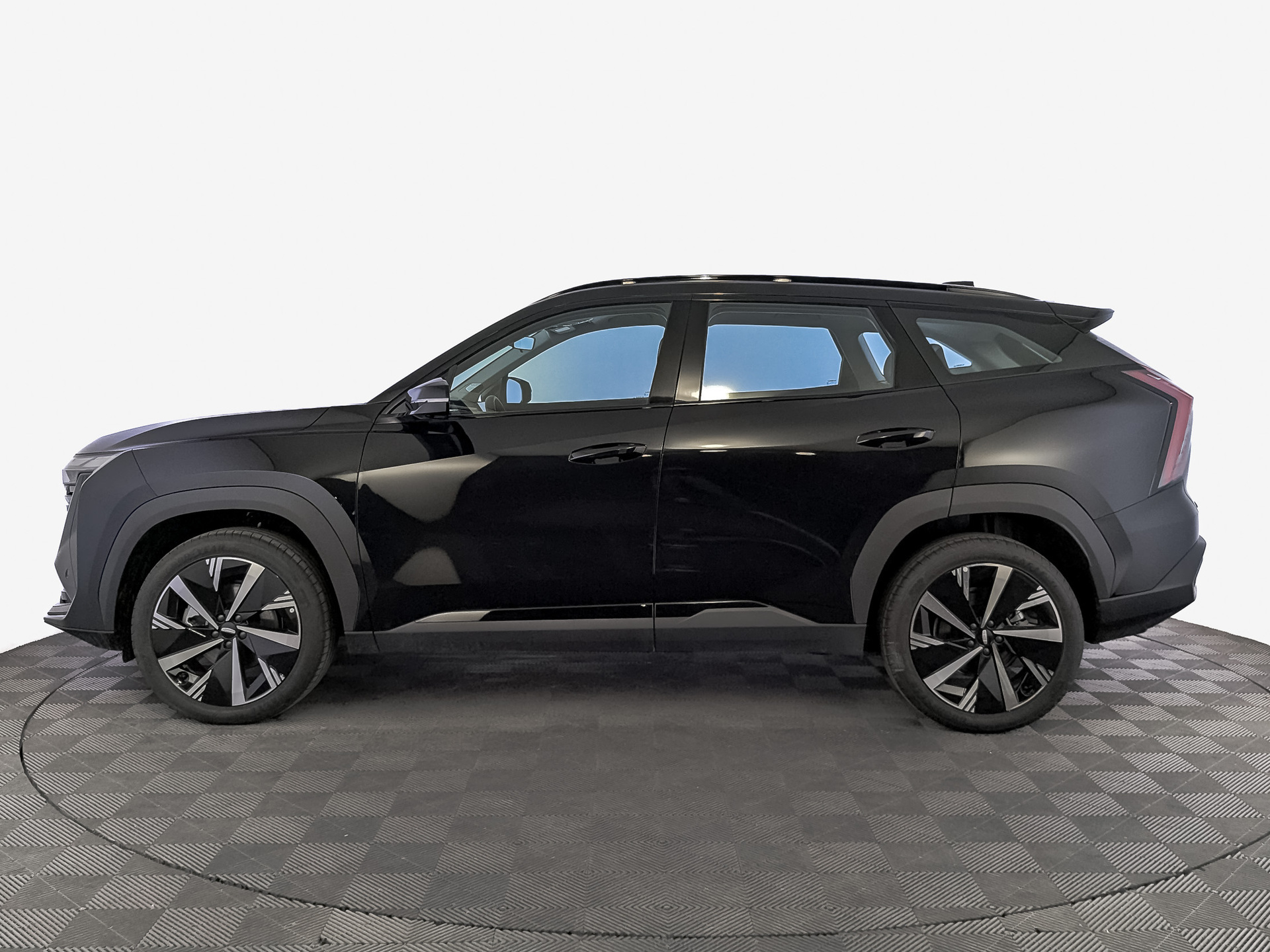 Фото Geely Atlas Flagship Sport 2.0T/200 8AT 4WD