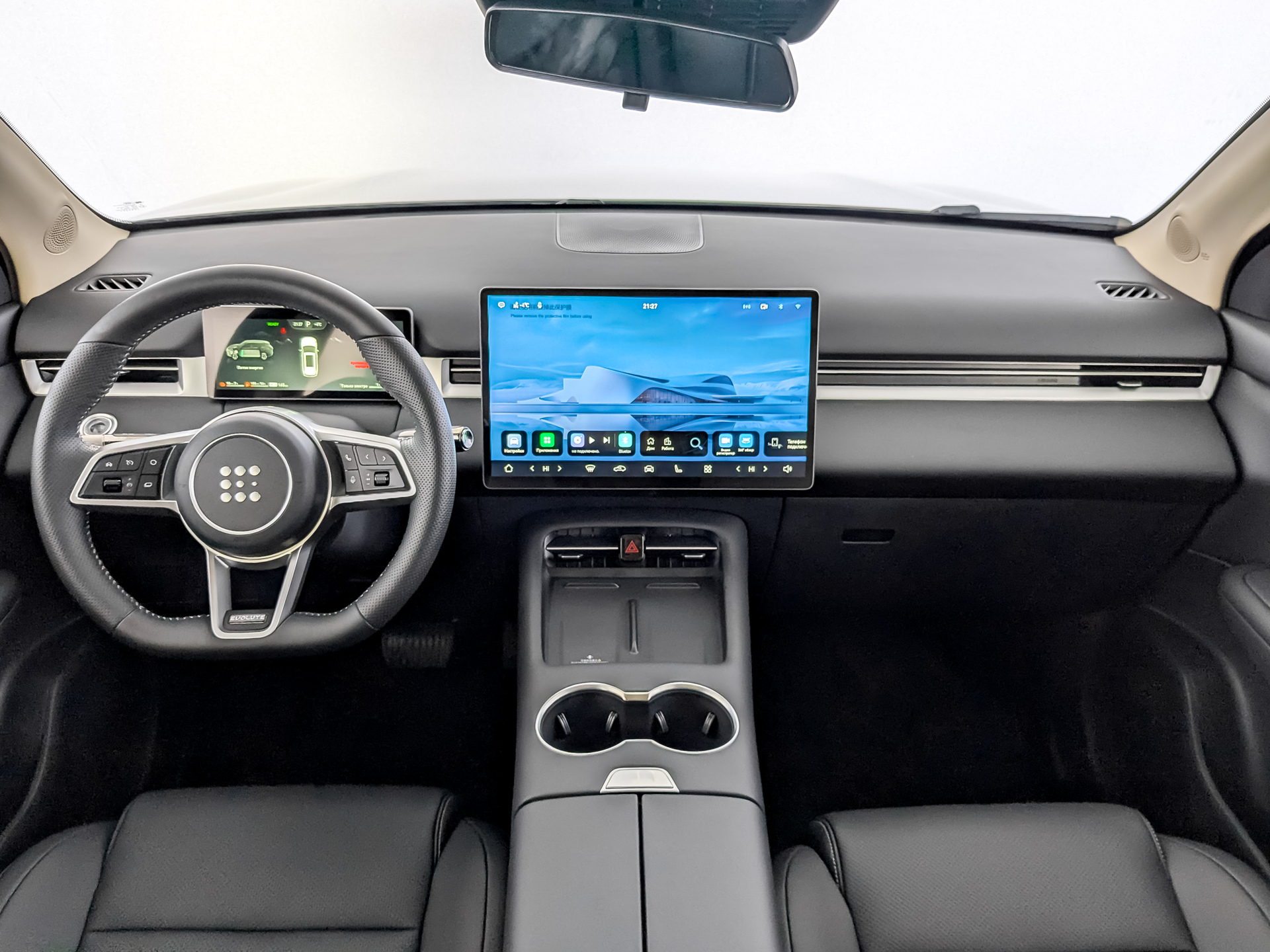 Фото Evolute i-SPACE FL 1.5ELH/95 25кВт FWD 5S