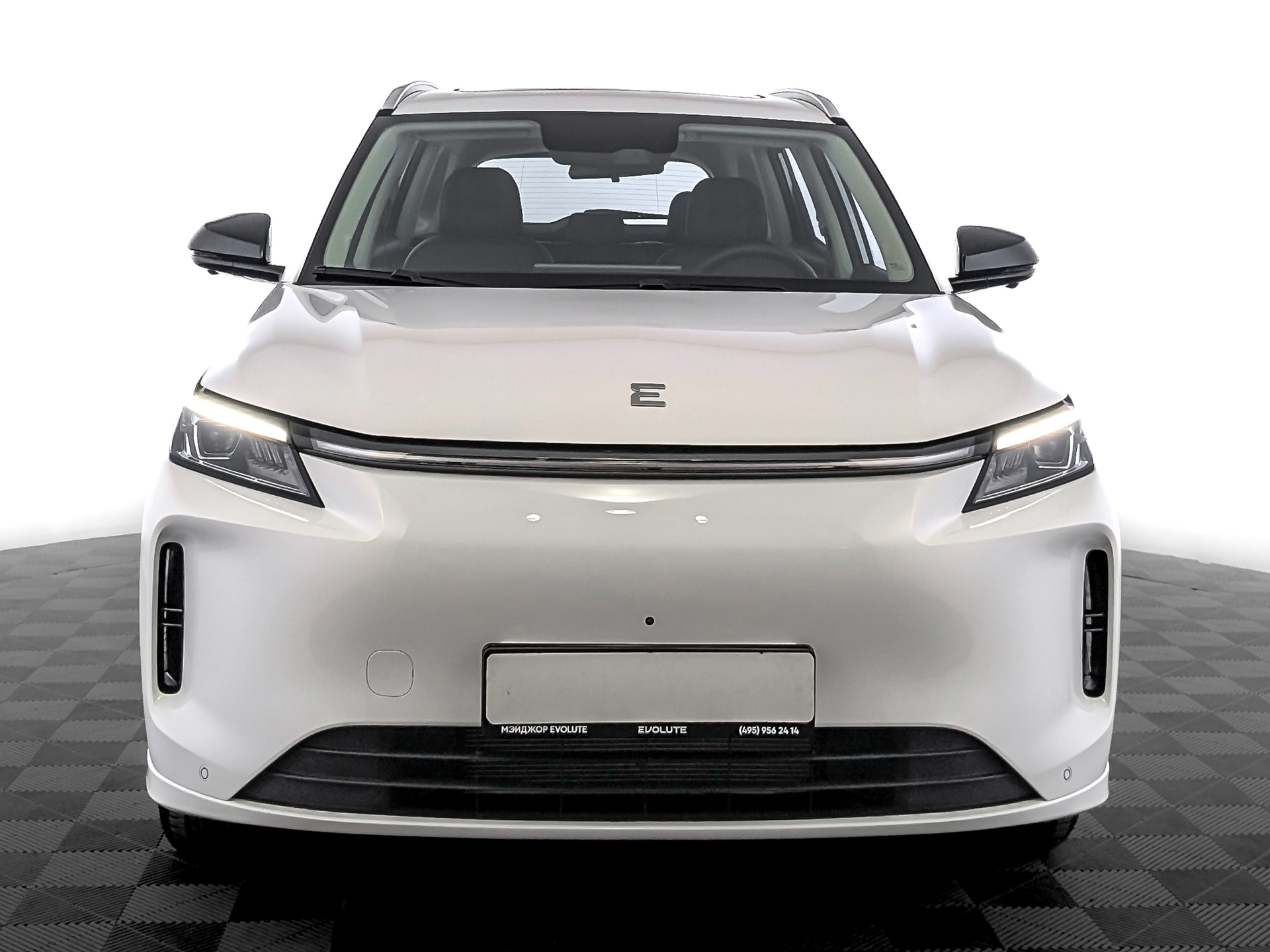 Фото Evolute i-SPACE FL 1.5ELH/95 25кВт FWD 5S