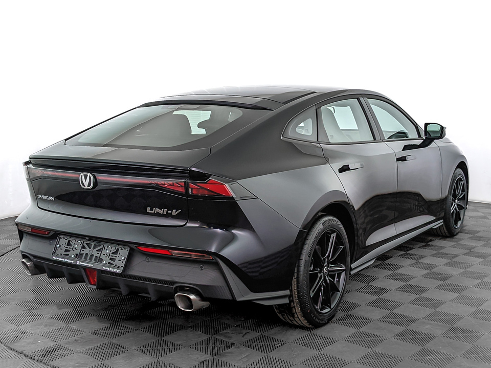 Changan UNI-V Tech 1.5T/181 7RT 5L