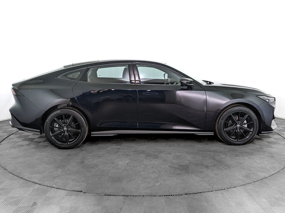 Changan UNI-V Tech 1.5T/181 7RT 5L