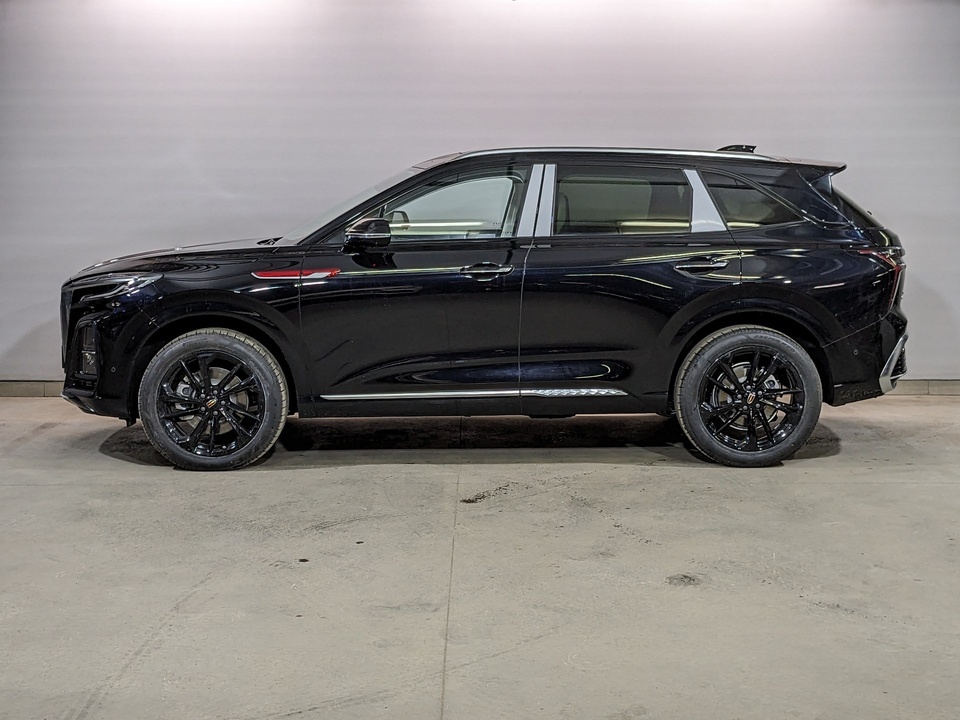 Hongqi HS3 Deluxe 2.0Т/245 8AT 4WD