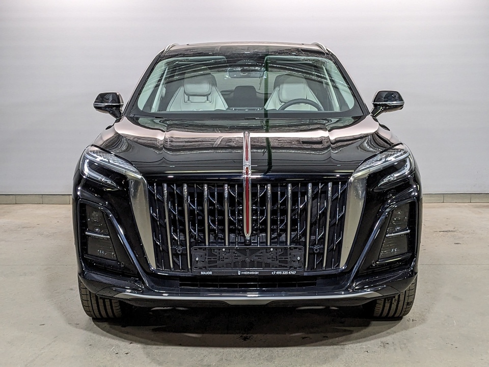 Hongqi HS3 Deluxe 2.0Т/245 8AT 4WD