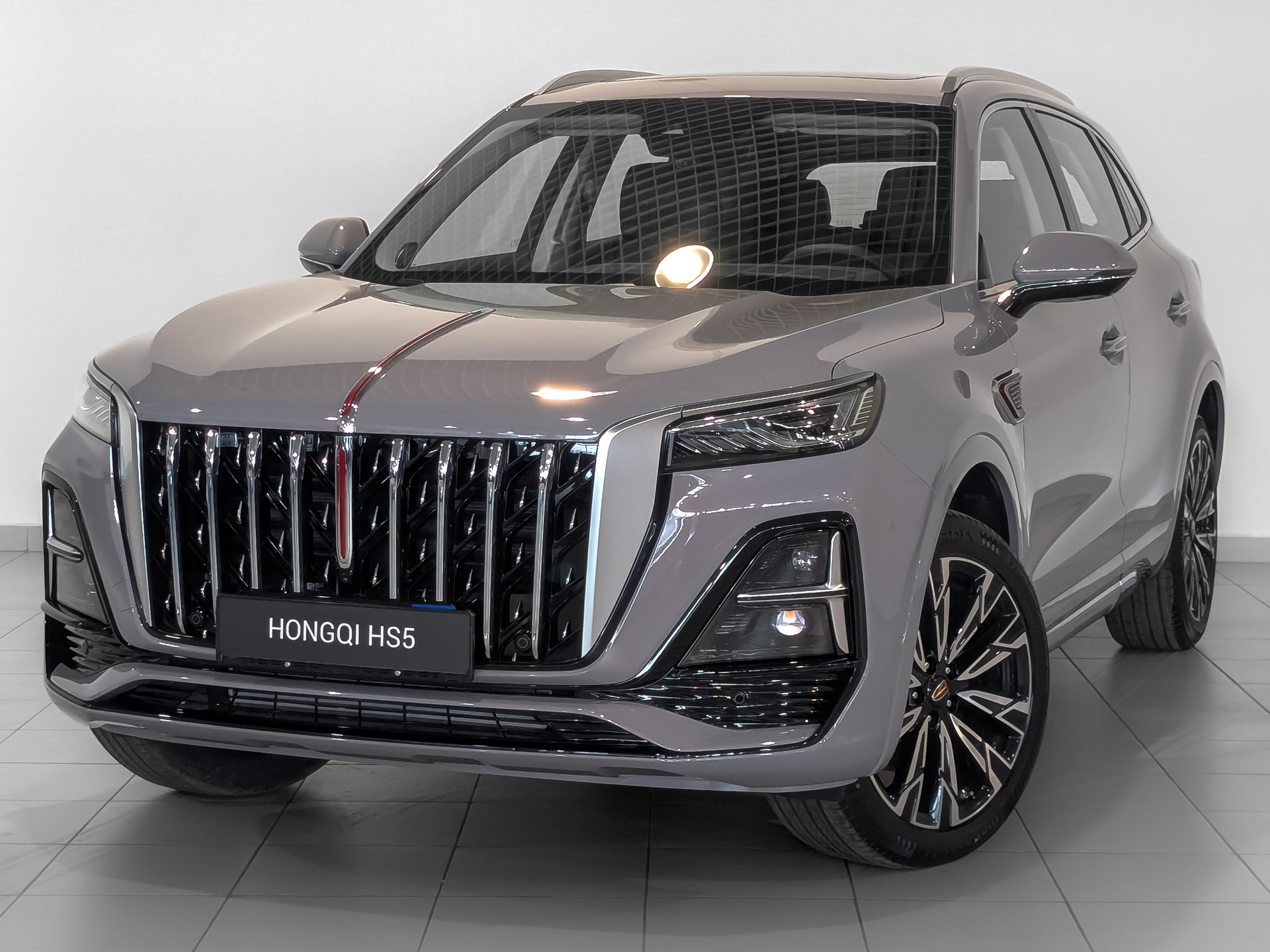 Фото Hongqi HS5 FL Comfort 2.0T/245 8AT 4WD