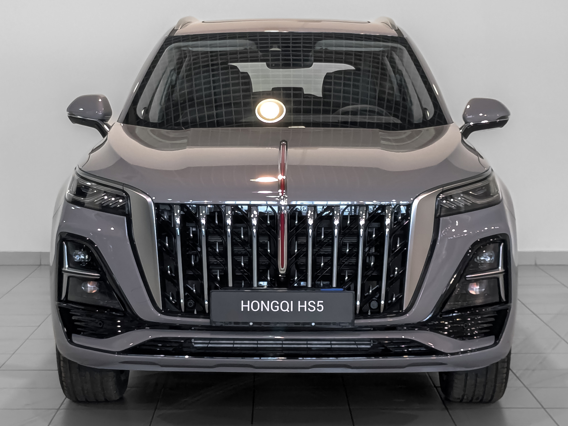 Фото Hongqi HS5 FL Comfort 2.0T/245 8AT 4WD