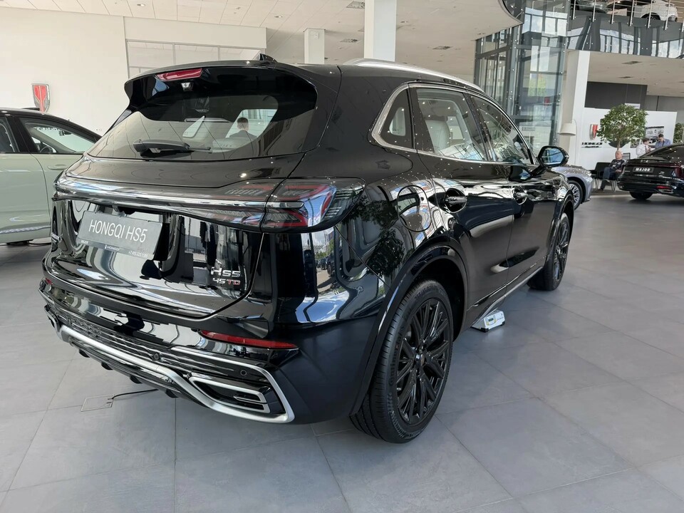 Hongqi HS5 FL Comfort 2.0T/245 8AT 4WD