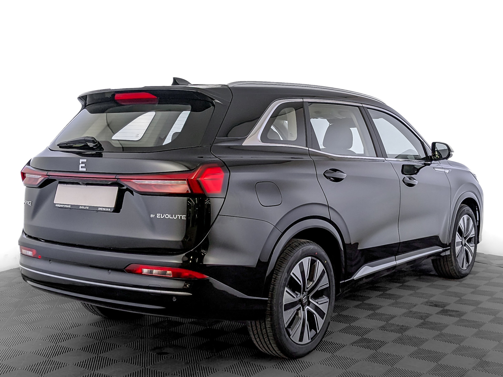 Фото Evolute i-SPACE FL 1.5ELH/95 25кВт FWD 5S