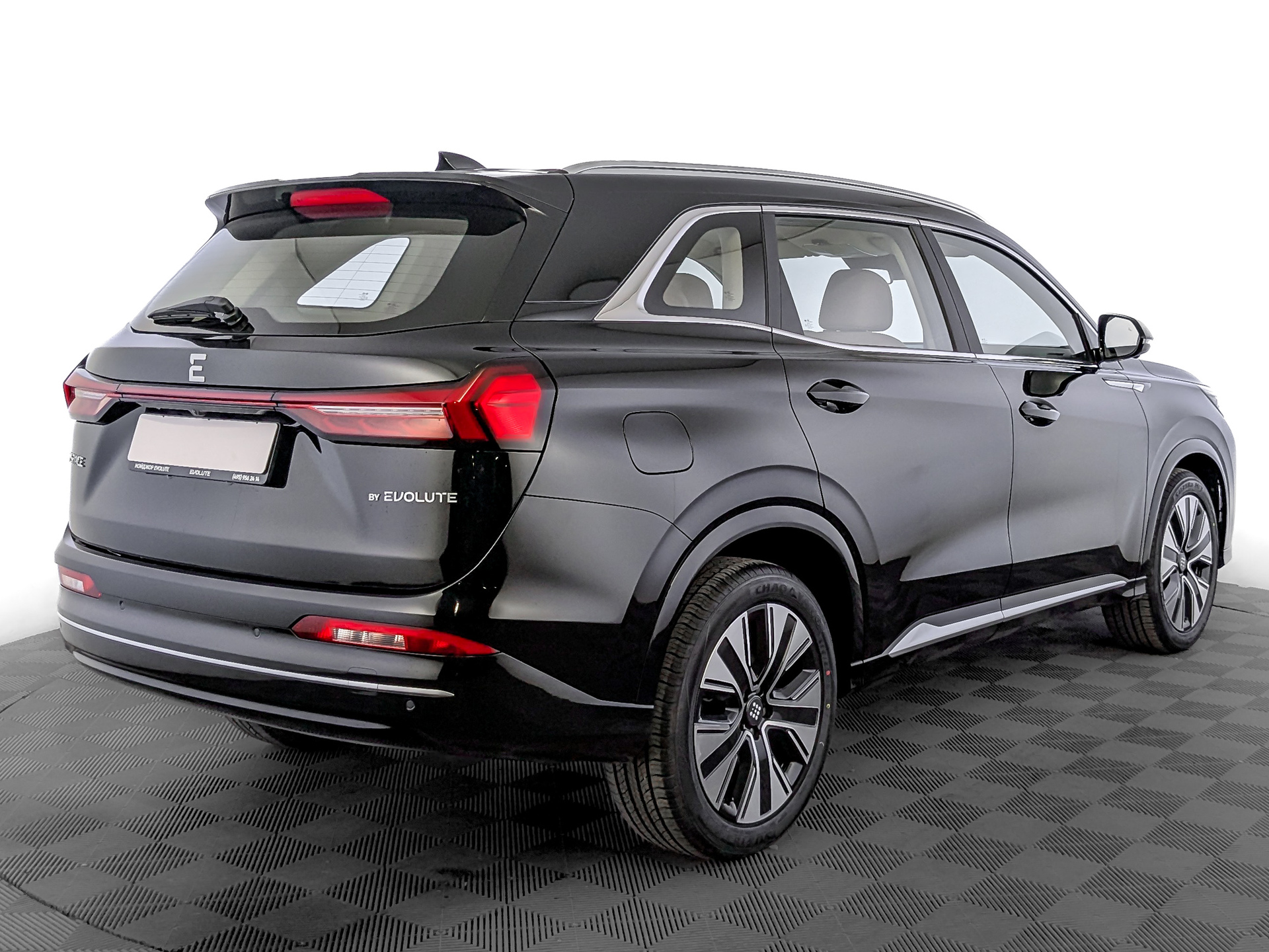Фото Evolute i-SPACE FL 1.5ELH/95 25кВт FWD 5S