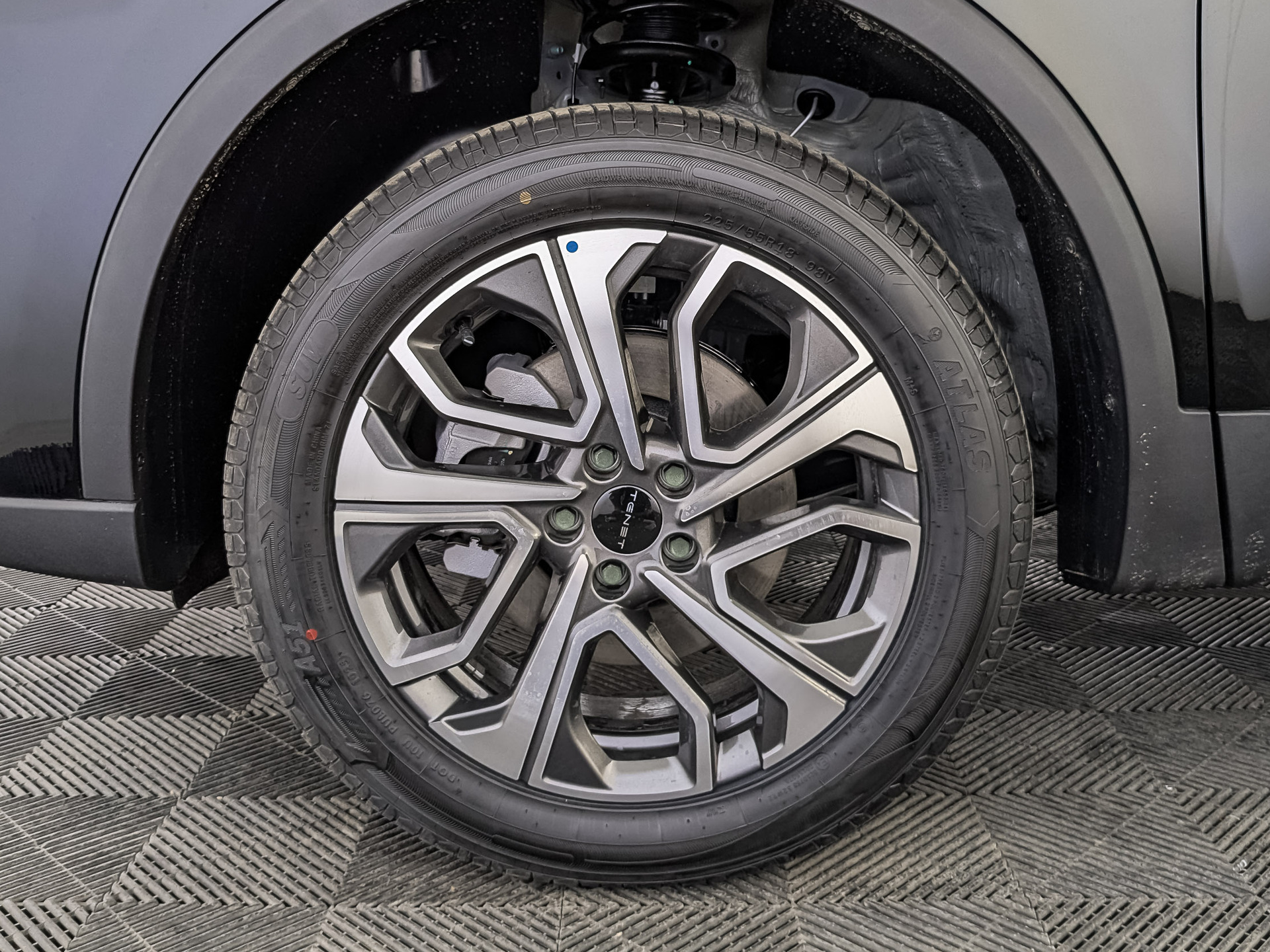 Фото Tenet T7 Active 1.6T/150 7RT 2WD