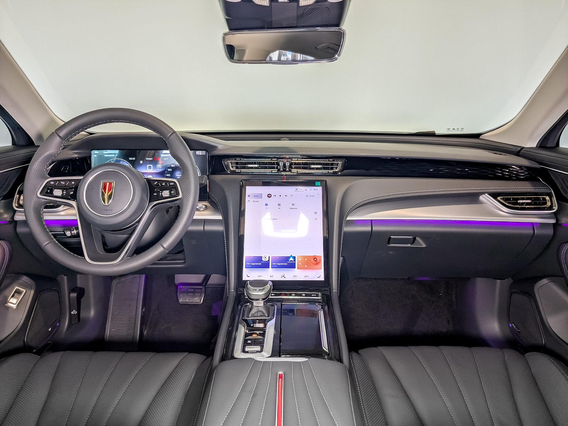 Фото Hongqi H5 Deluxe 2.0T/218 8AT 4D