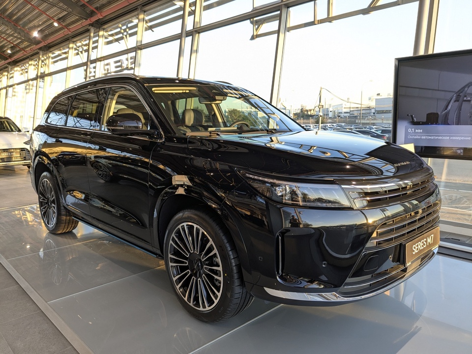 Seres M7 MAX 5 Seats 1.5ELH/439 40кВт 4WD