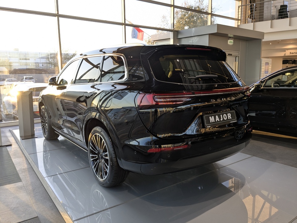 Seres M7 MAX 5 Seats 1.5ELH/439 40кВт 4WD