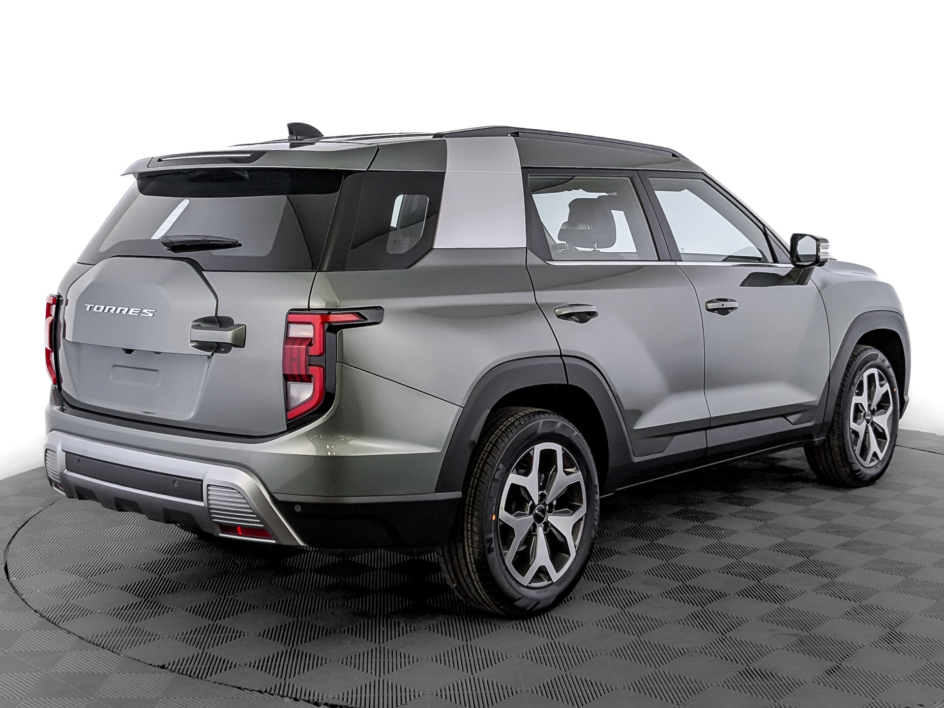 Фото KGM Torres Dream 1.5T/163 6AT 2WD