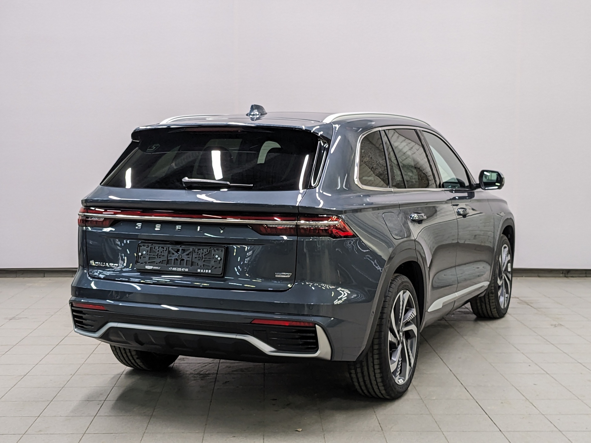 Фото Geely Monjaro Flagship 2.0T/238 8AT 4WD