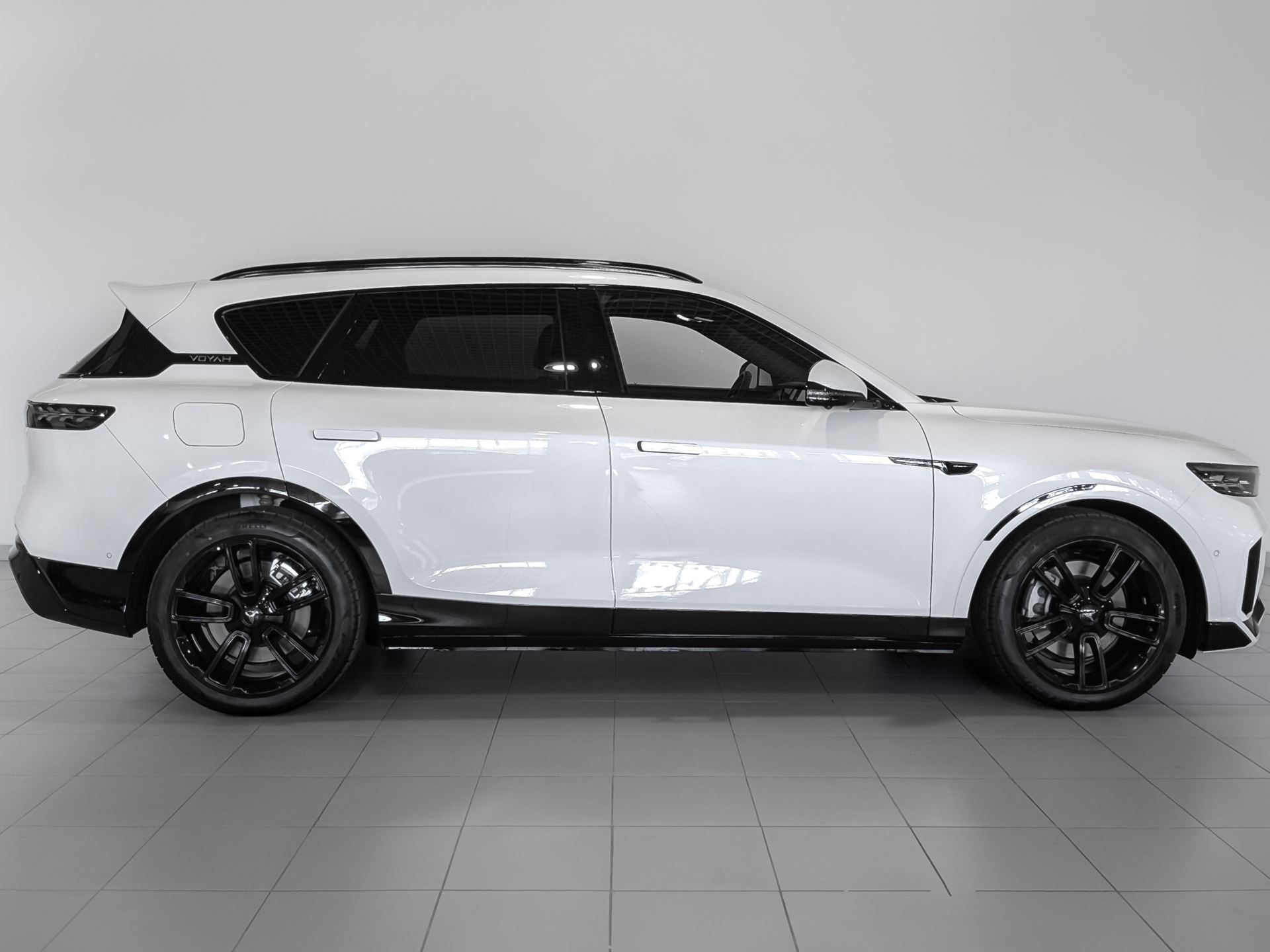 Фото Voyah Free FL EVR 1.5H/204 39,2 кВт 4WD