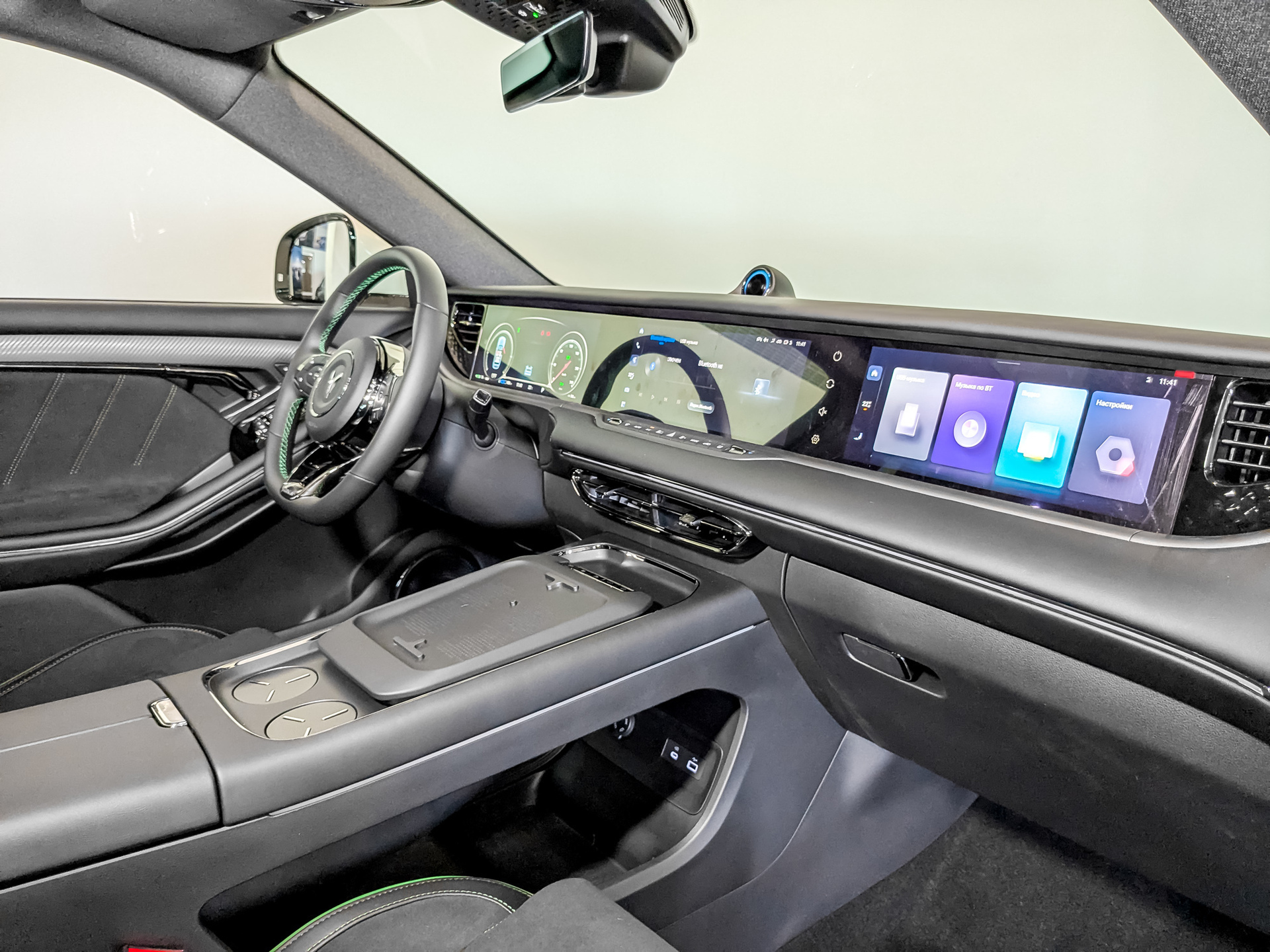 Фото Voyah Free FL EVR 1.5H/204 39,2 кВт 4WD