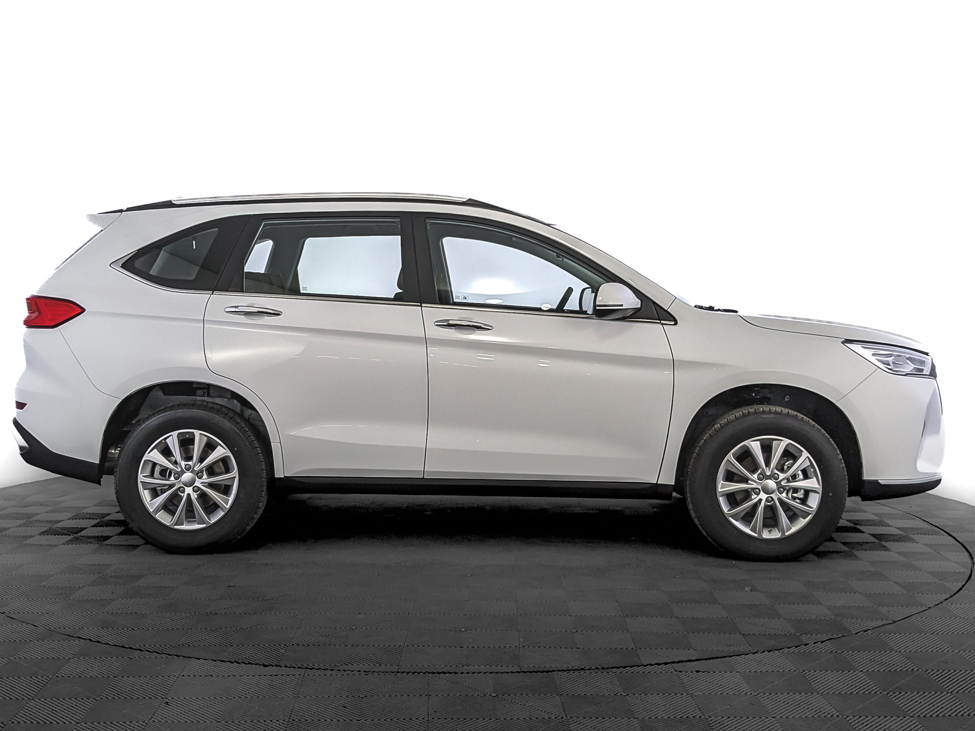 Фото Haval M6 Family 1.5T/143 6MT 2WD