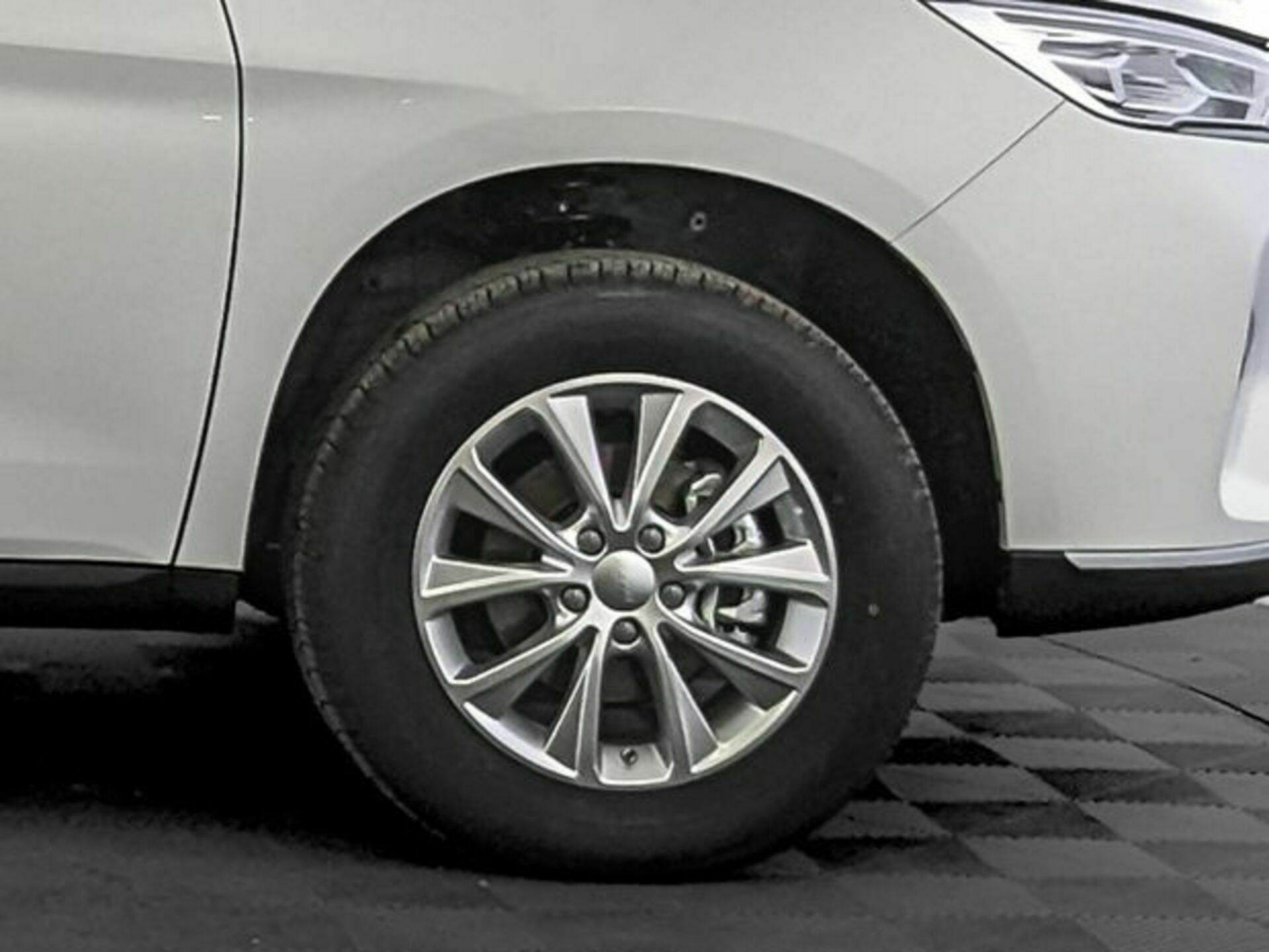 Фото Haval M6 Family 1.5T/143 6MT 2WD