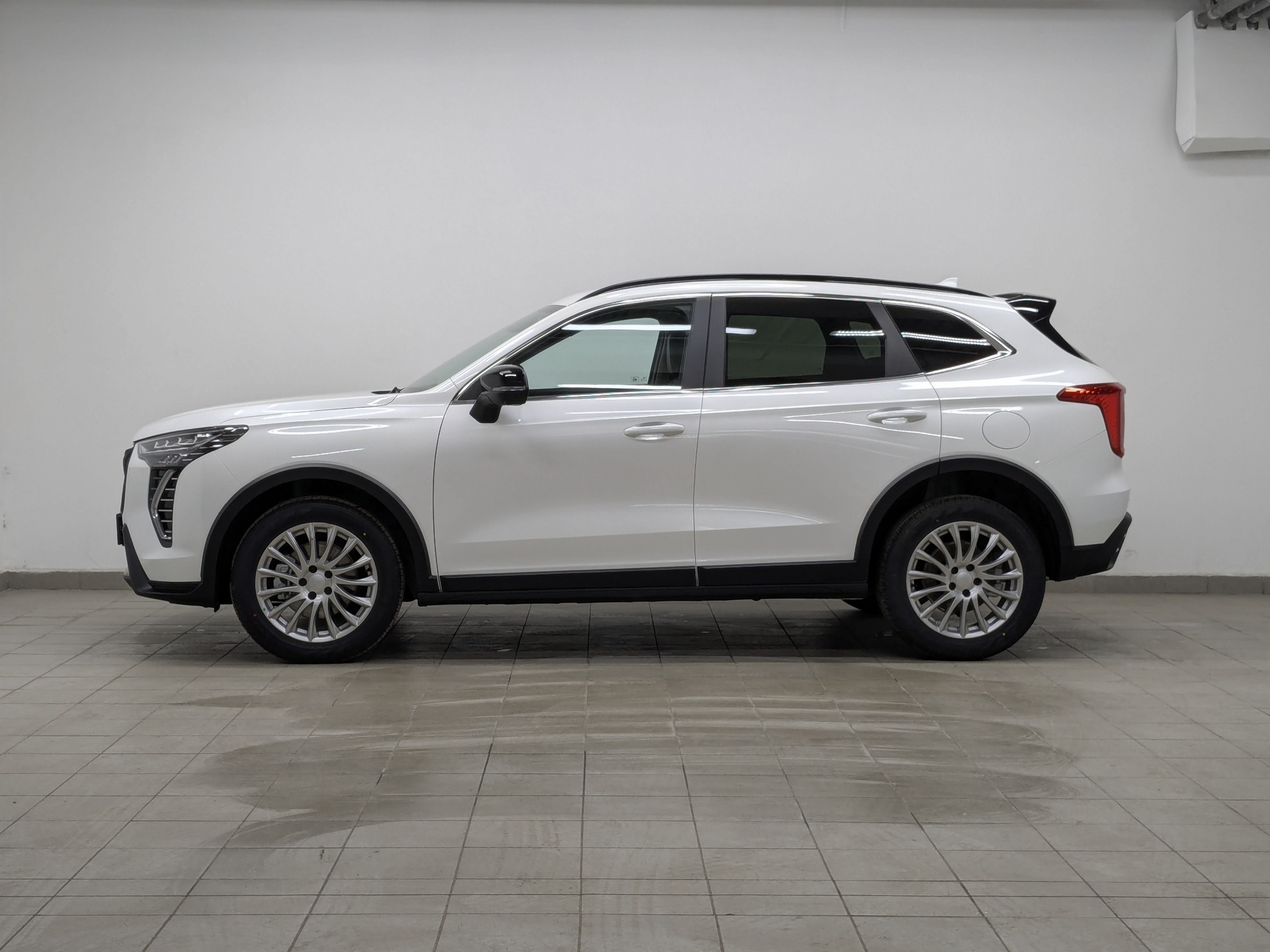 Фото Haval Jolion Премиум 1.5T/150 7RT 4WD