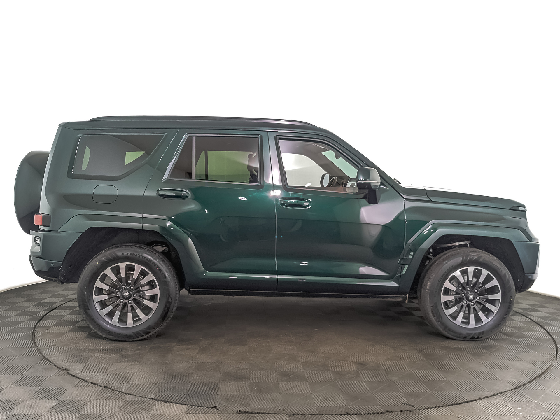 Фото Tank 700 Бизнес (Premium) 3.0T/354 9AT 4WD