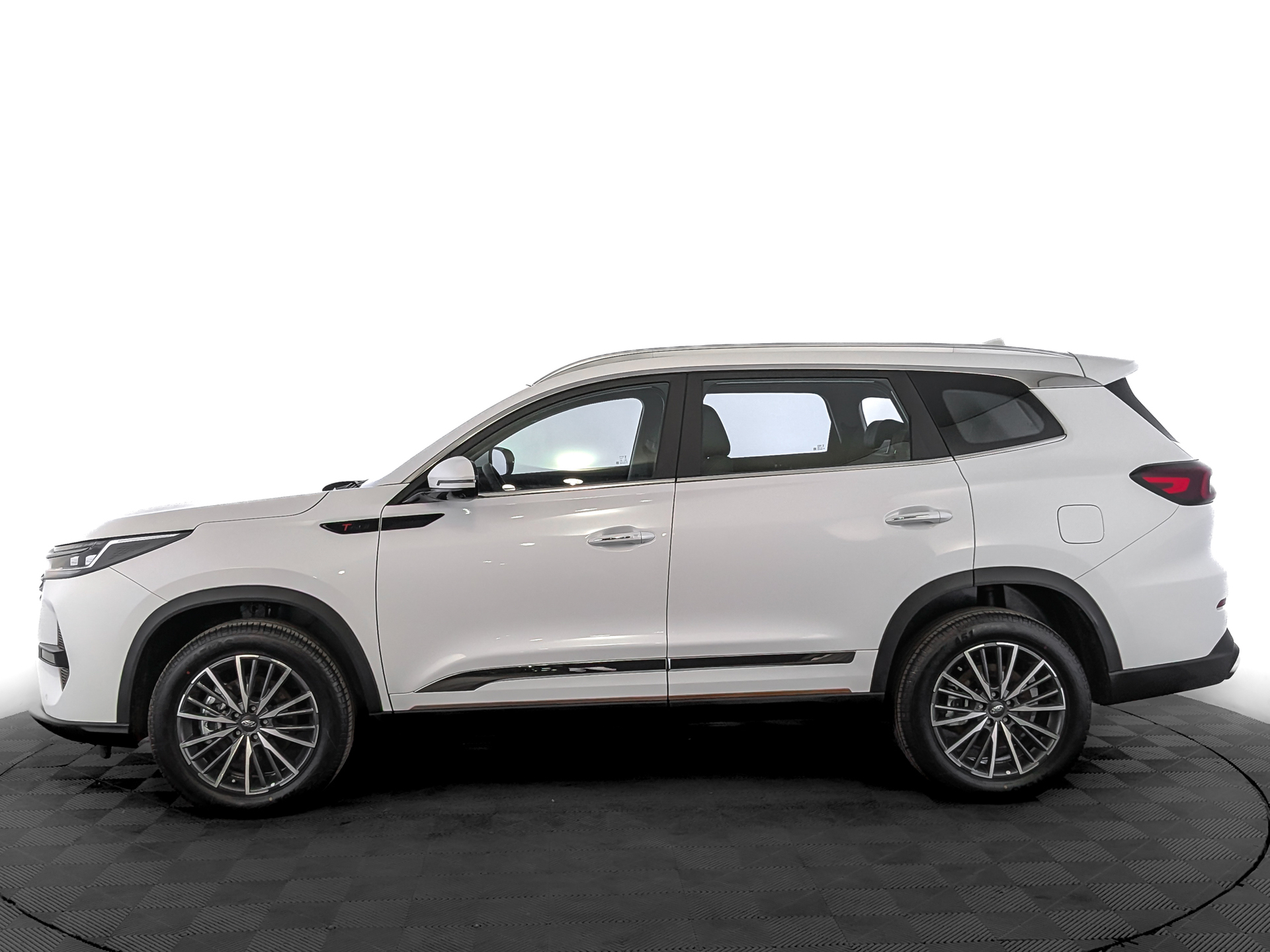 Фото Lada X-Cross 8 Enjoy 1.6T/150 7RT 5W 4WD