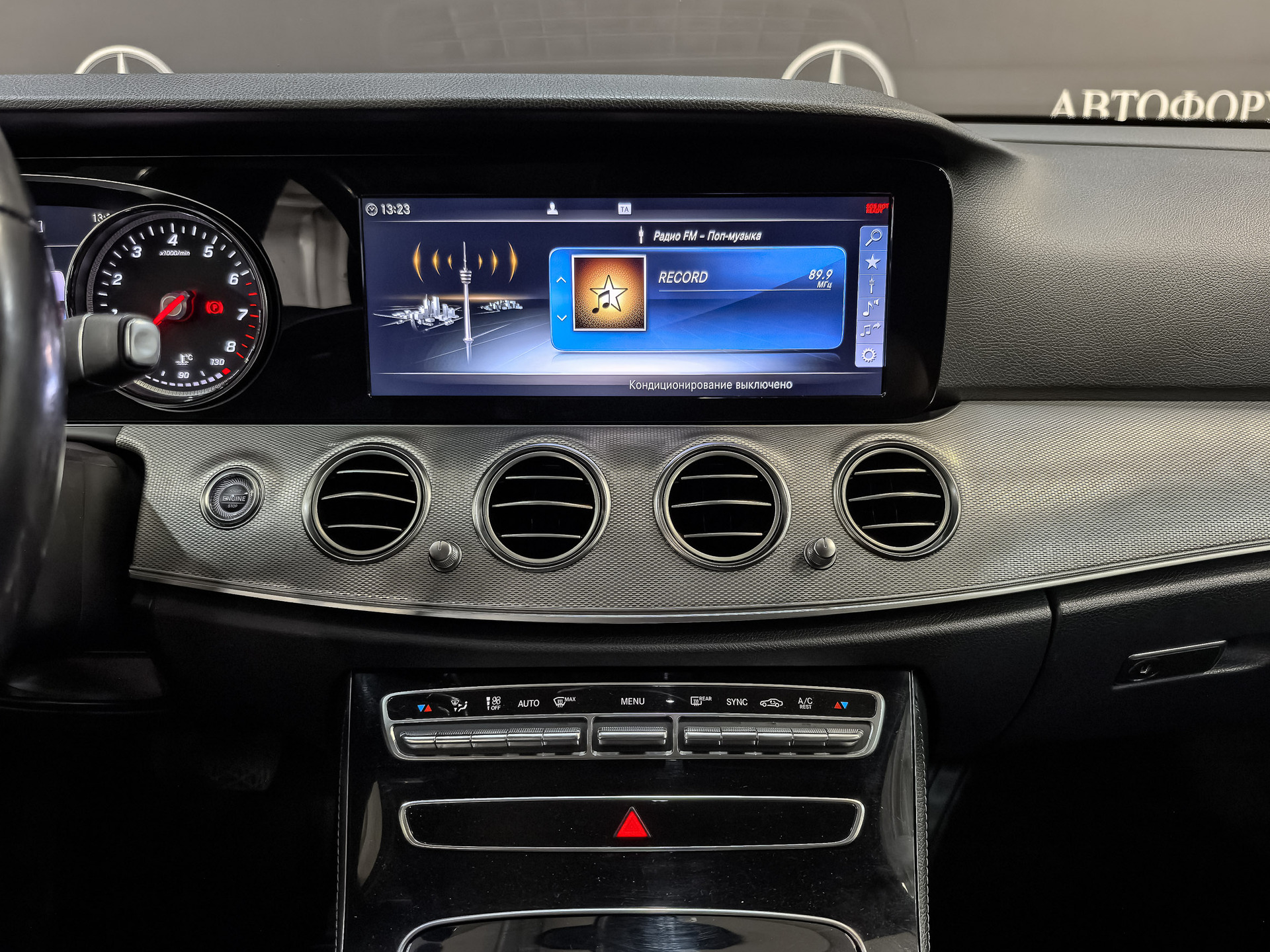 MERCEDES-BENZ E-Класс 2.00 (197 л.с), автомат, 2019, пробег 128 176 км