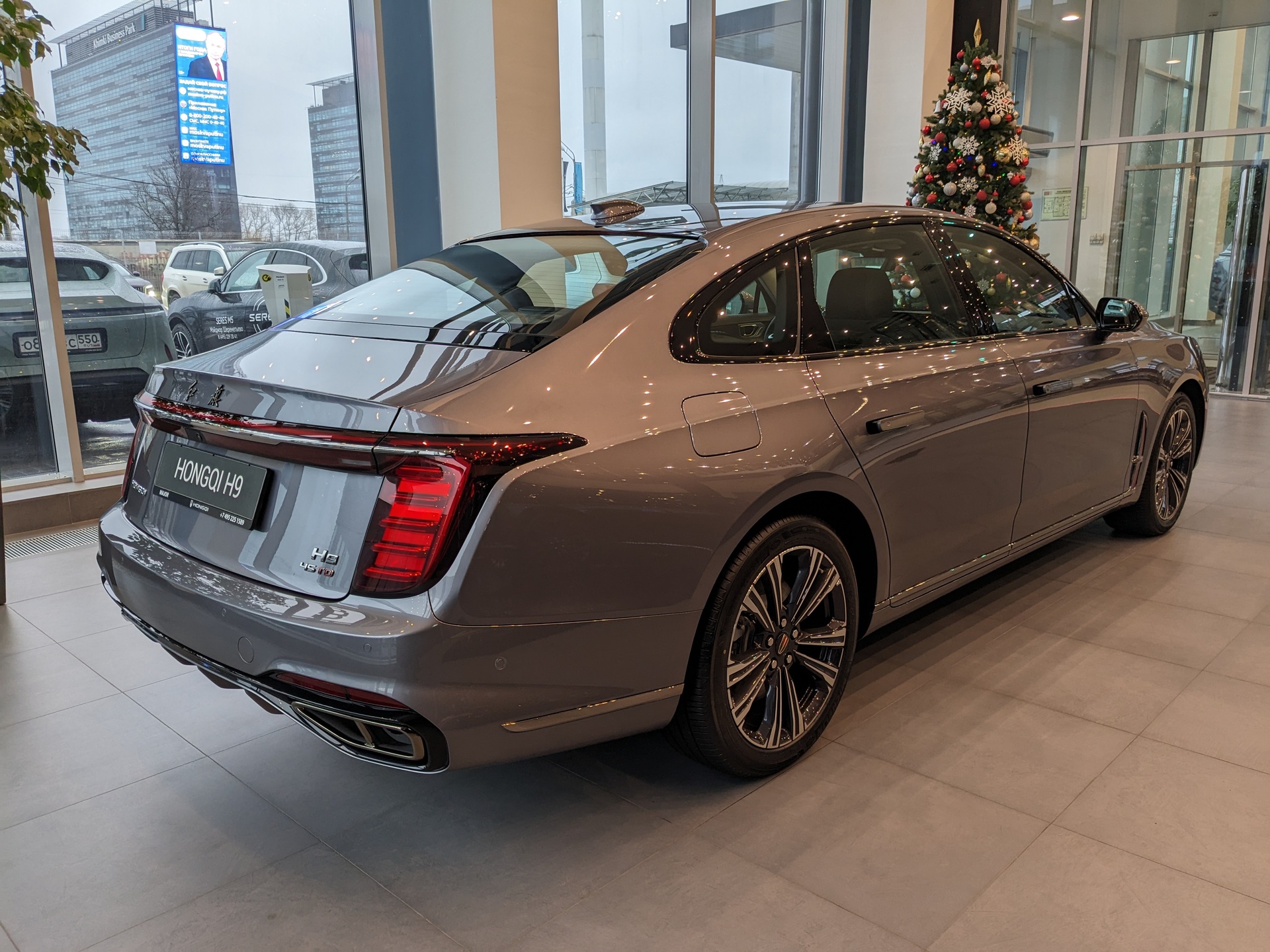 Фото Hongqi H9 FL Deluxe 2.0T/245 7RT RWD