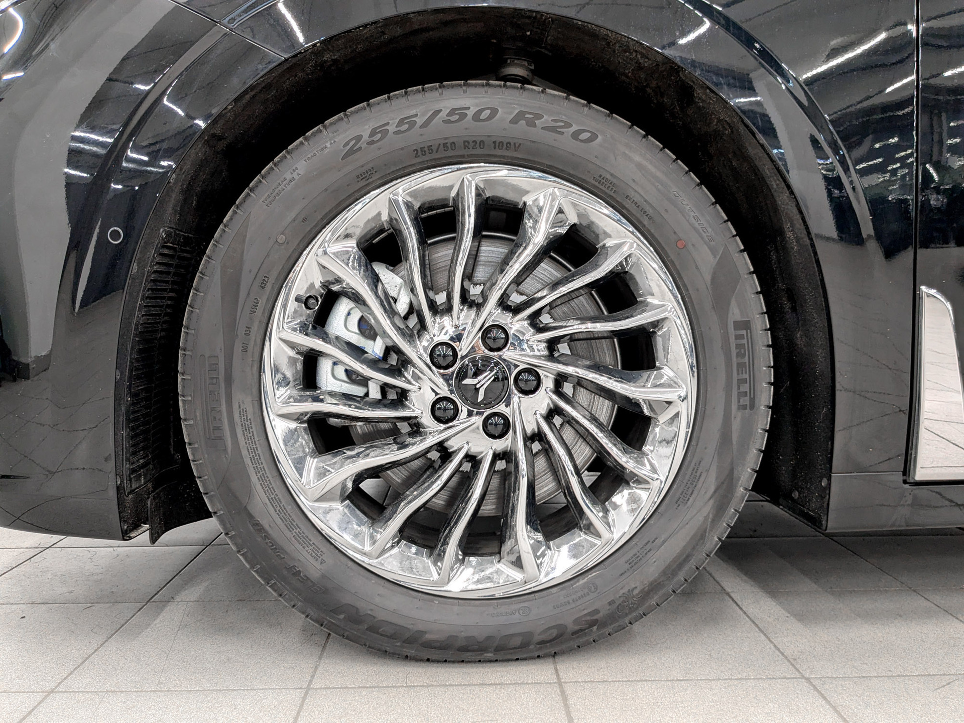 Фото Voyah Dream EVR 1.5ELH/170 43кВт 4WD