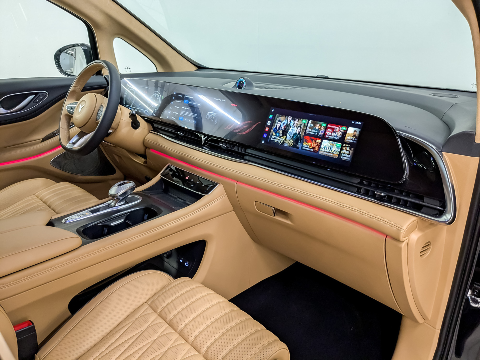 Фото Voyah Dream EVR 1.5ELH/170 43кВт 4WD