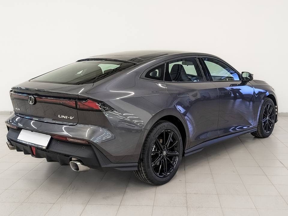 Changan UNI-V Tech 1.5T/181 7RT 5L