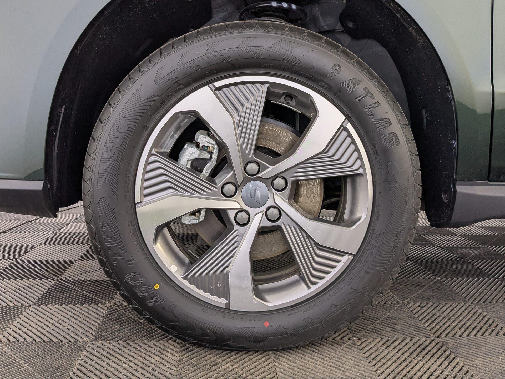 Фото Livan X6 Pro Premium 1.5T/147 7RТ 5D