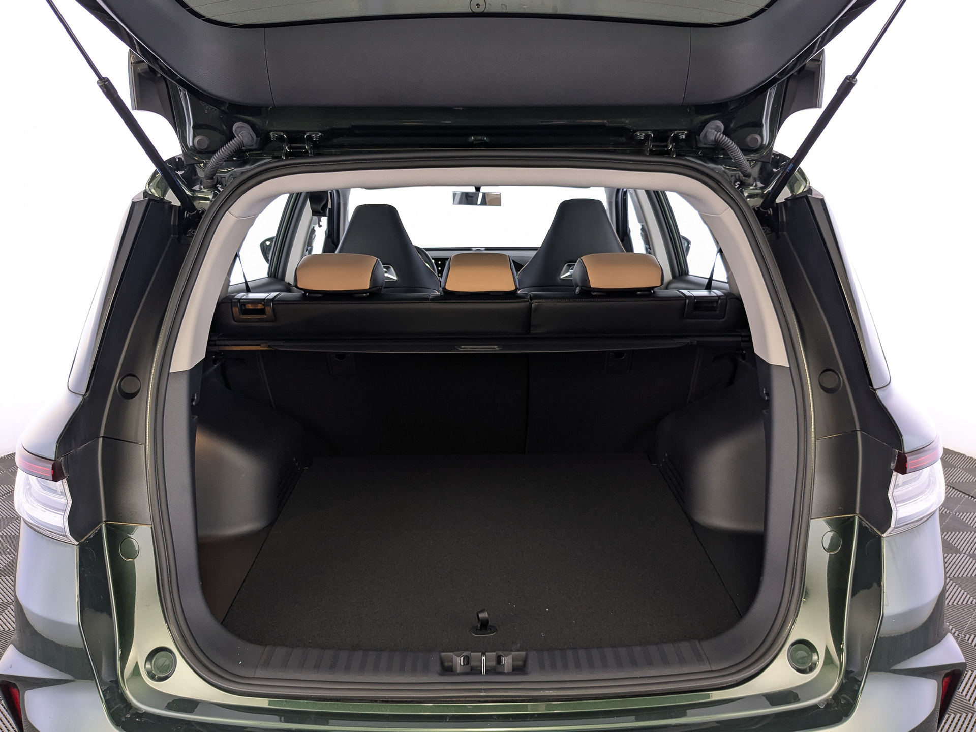 Фото Livan X6 Pro Premium 1.5T/147 7RТ 5D