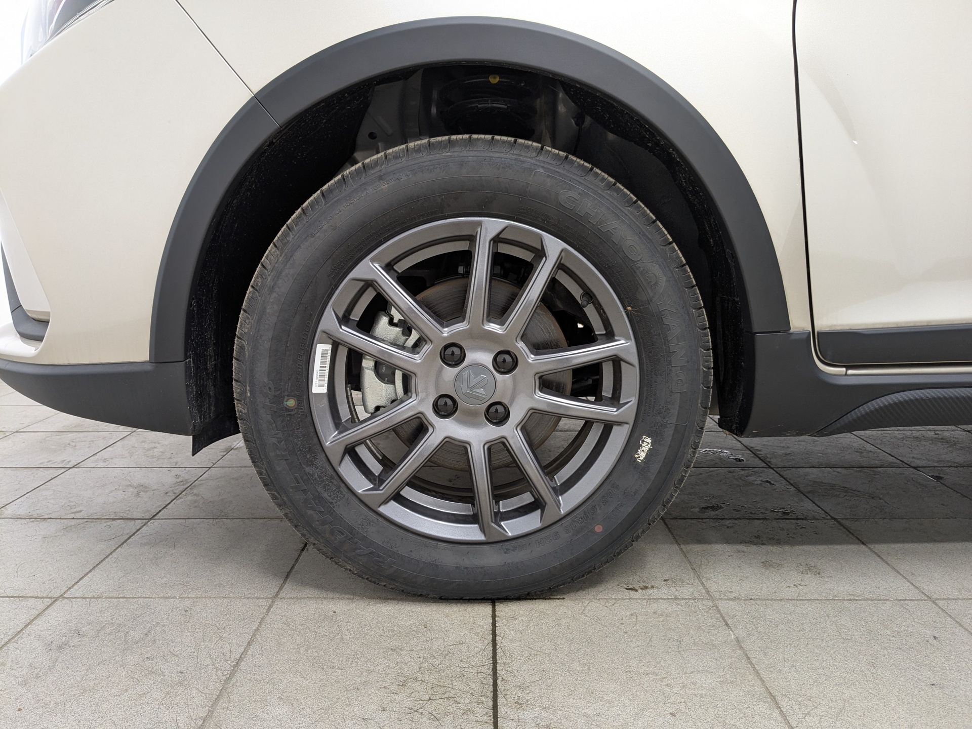 Фото Livan X3 Pro Luxury 1.5L/103 CVT 5D