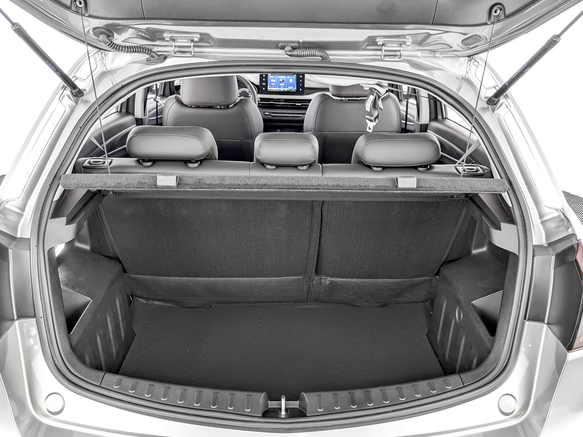 Фото Livan X3 Pro Luxury 1.5L/103 CVT 5D