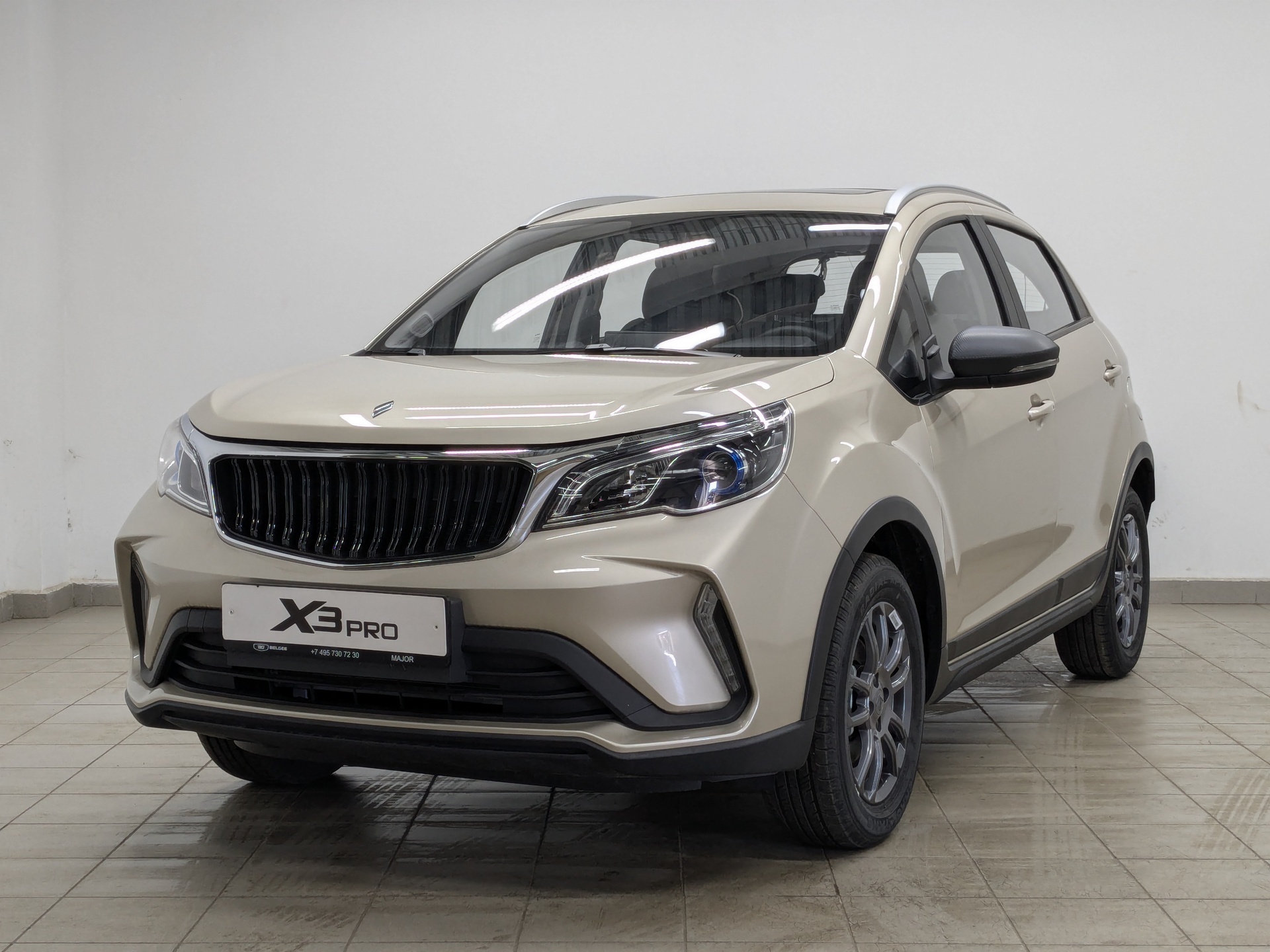 Фото Livan X3 Pro Luxury 1.5L/103 CVT 5D