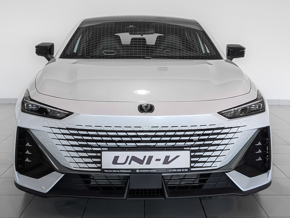 Changan UNI-V Tech 1.5T/181 7RT 5L