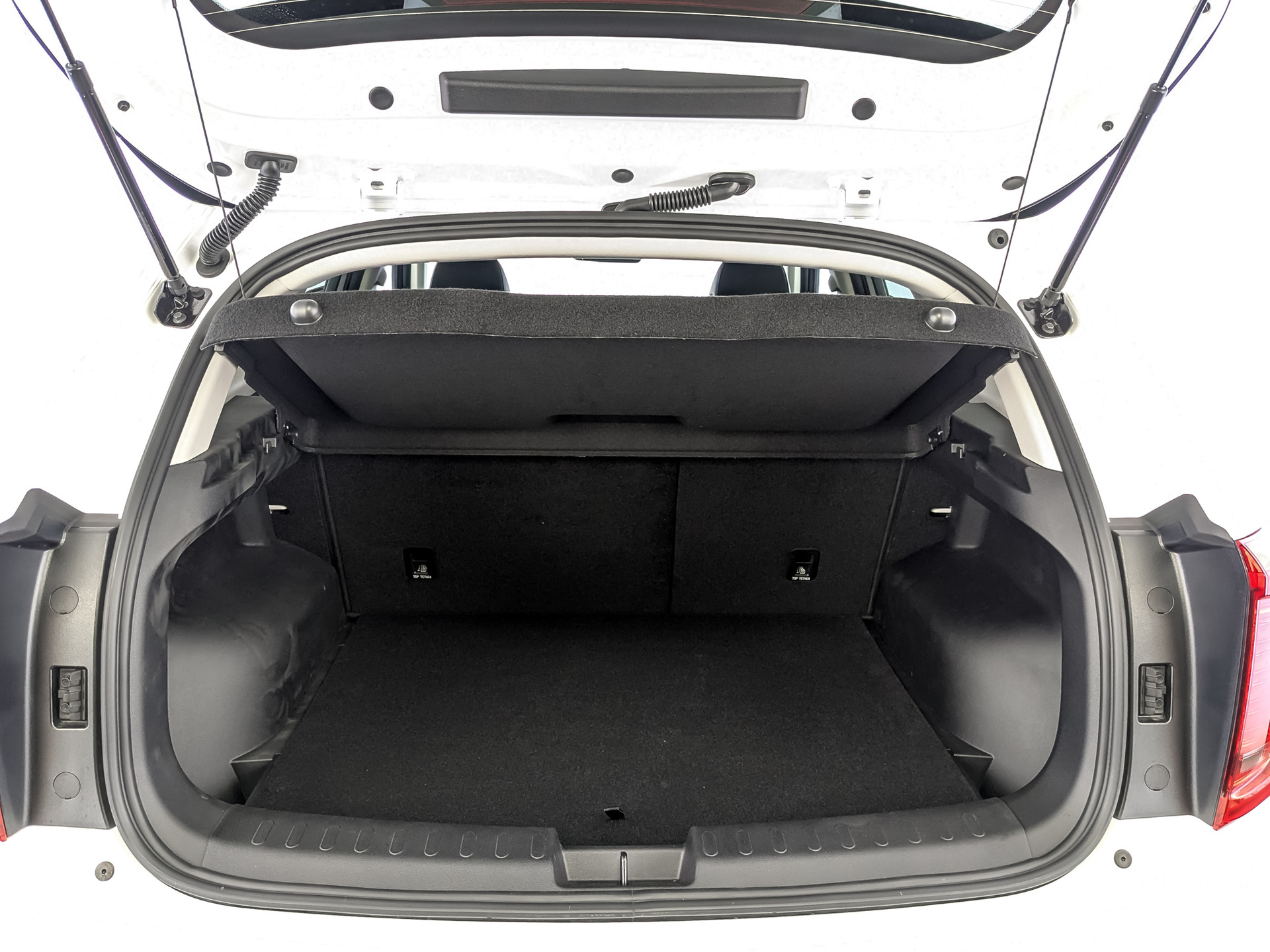 Фото Haval Jolion Tech+ 1.5T/150 7RT 4WD