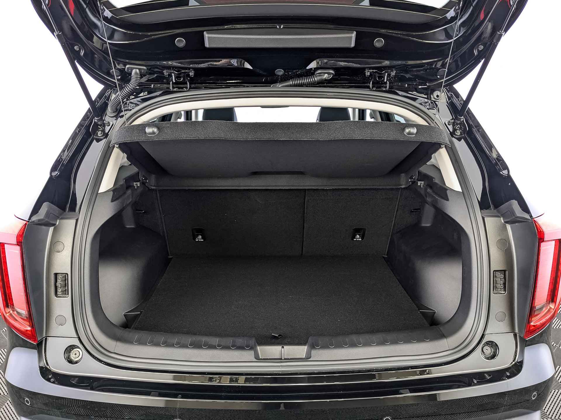 Фото Haval Jolion Tech+ 1.5T/150 7RT 4WD