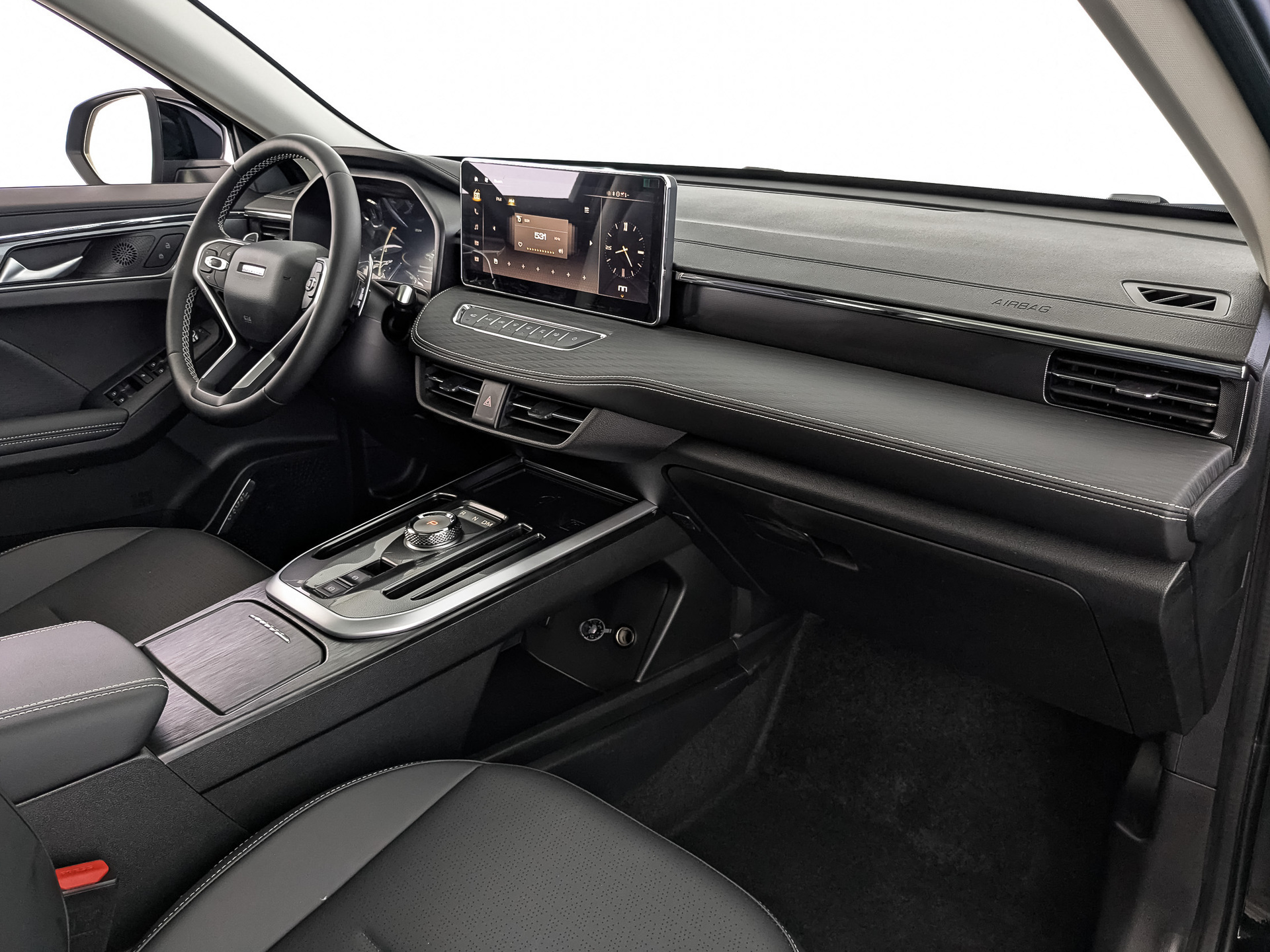 Фото Haval Jolion Tech+ 1.5T/150 7RT 4WD