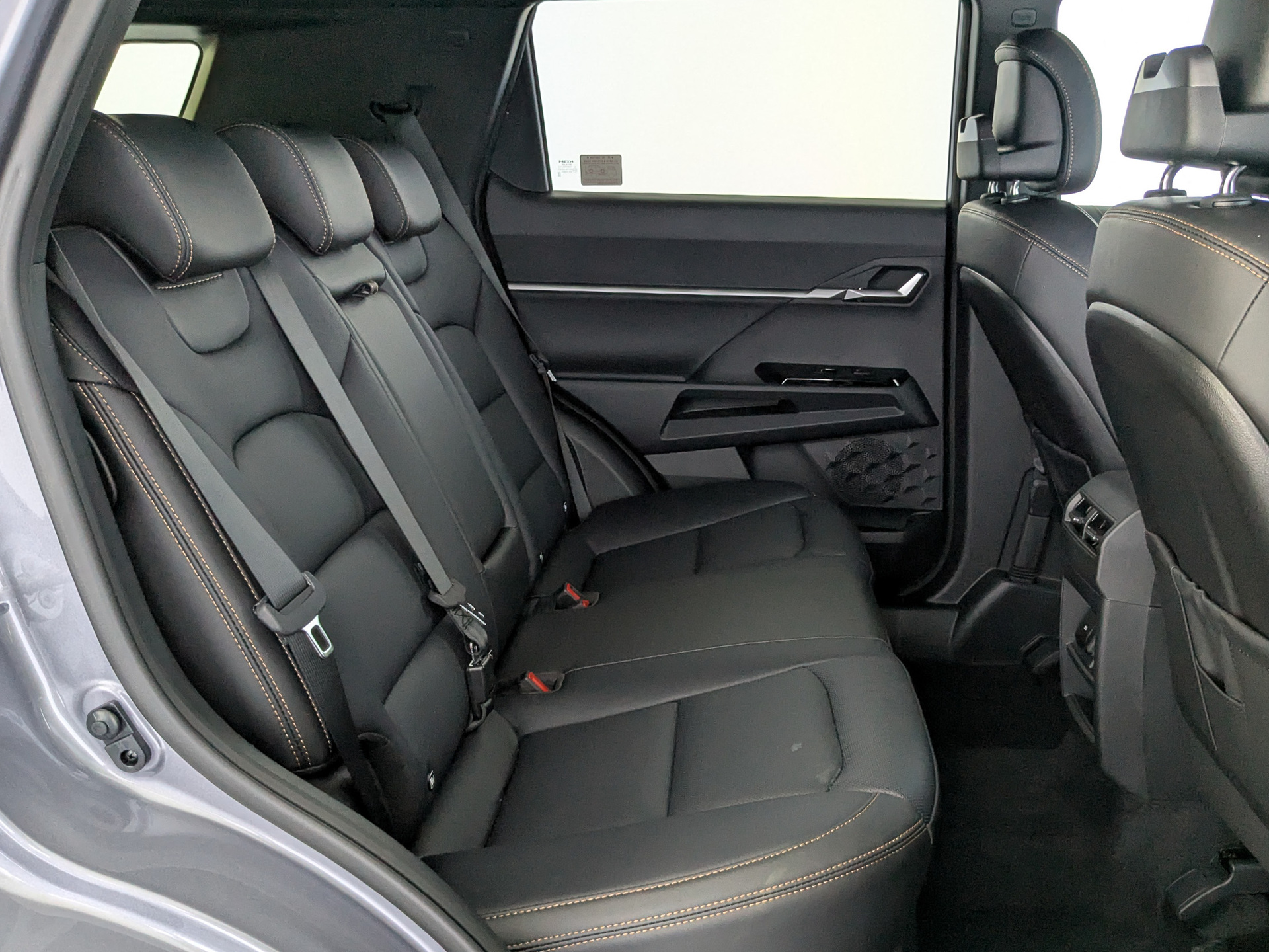 Фото KGM Torres Icon 1.5T/163 6AT 4WD