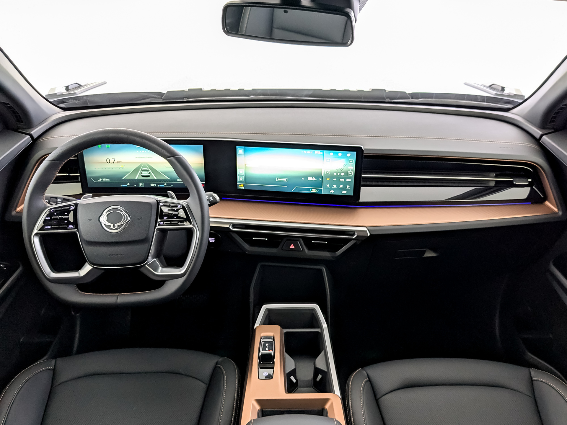 Фото KGM Torres Icon 1.5T/163 6AT 4WD