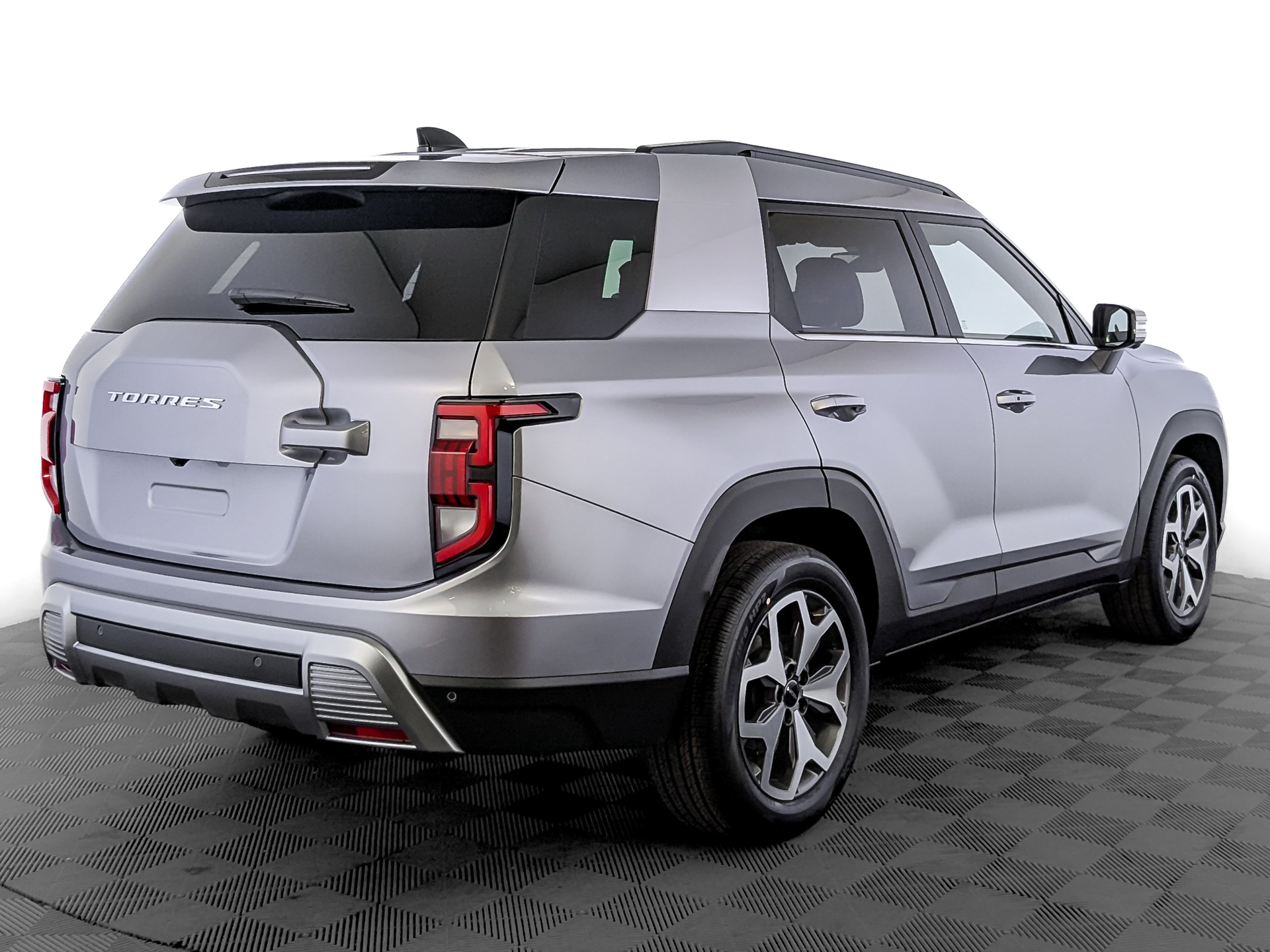 Фото KGM Torres Icon 1.5T/163 6AT 4WD