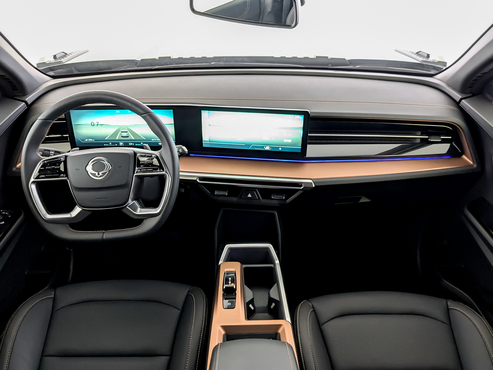 Фото KGM Torres Icon 1.5T/163 6AT 4WD