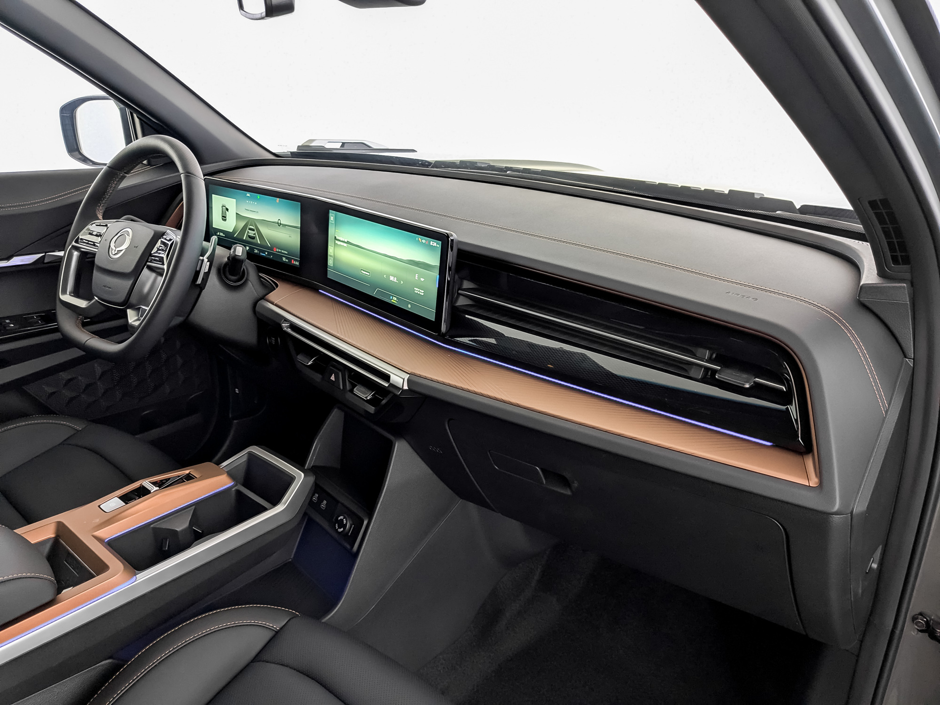 Фото KGM Torres Icon 1.5T/163 6AT 4WD