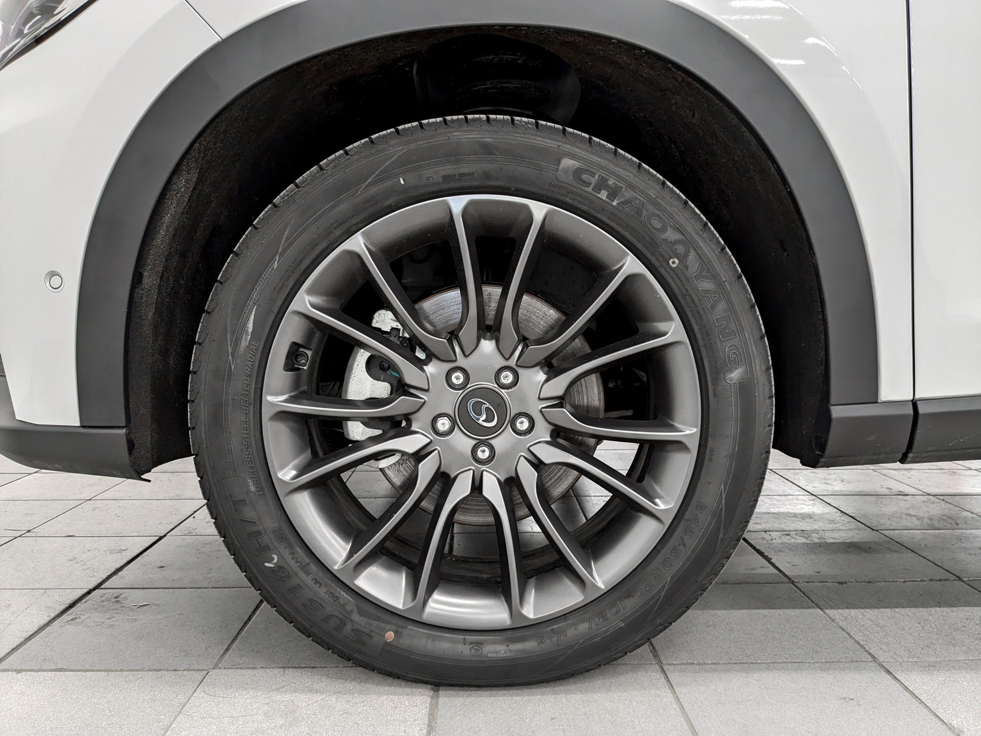 Фото DongFeng DFSK Fengon ix7 Luxury 2.0T/220 6AT 4WD