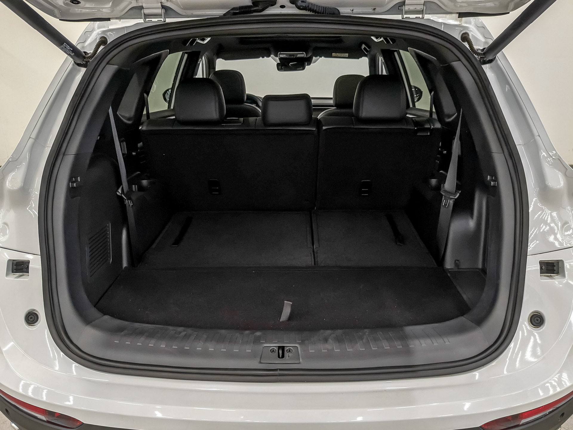 Фото DongFeng DFSK Fengon ix7 Luxury 2.0T/220 6AT 4WD