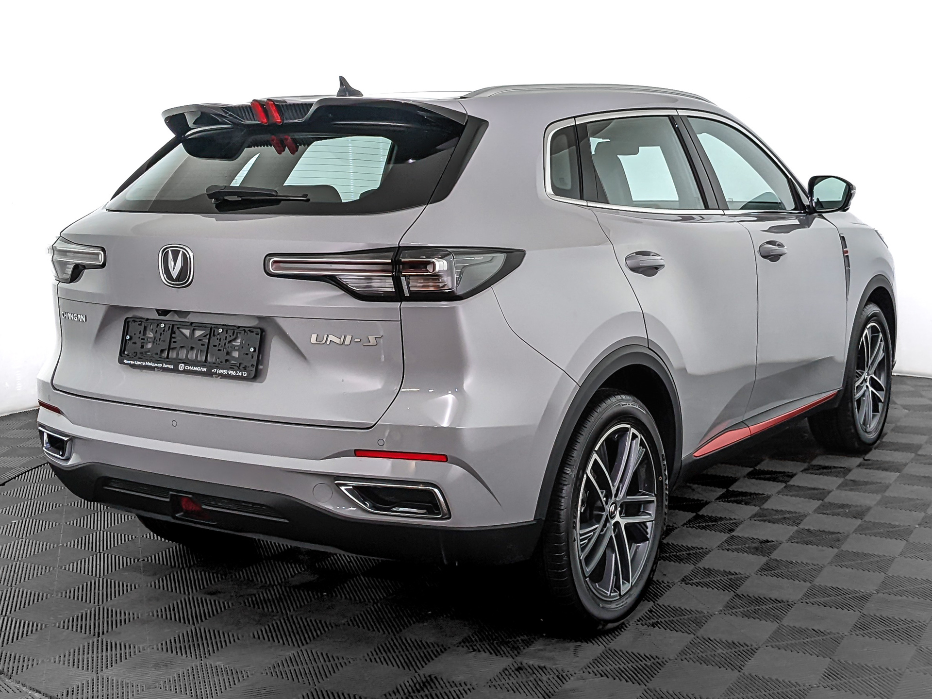 Фото Changan UNI-S Техно+ 1.5T/181 7RT Передний привод