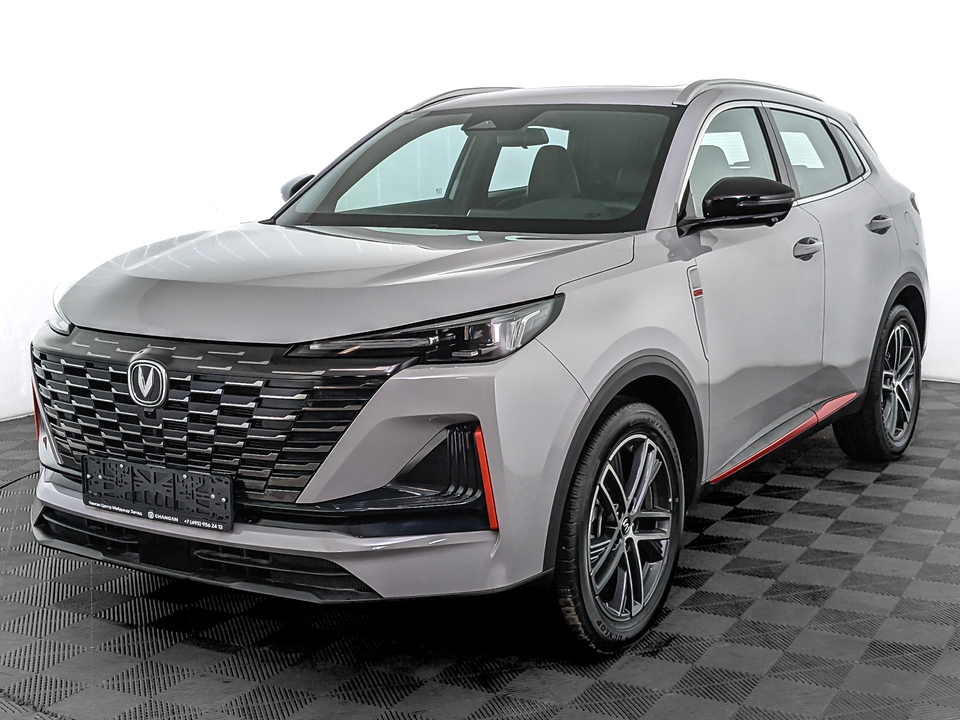 Changan UNI-S Техно+ 1.5T/181 7RT Передний привод