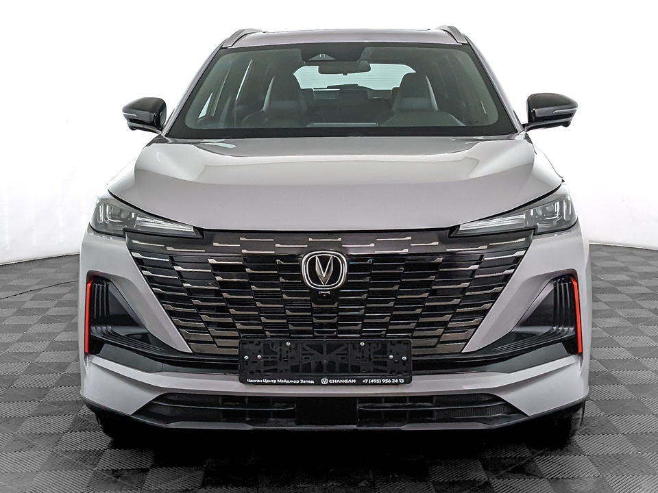 Changan UNI-S Техно+ 1.5T/181 7RT Передний привод