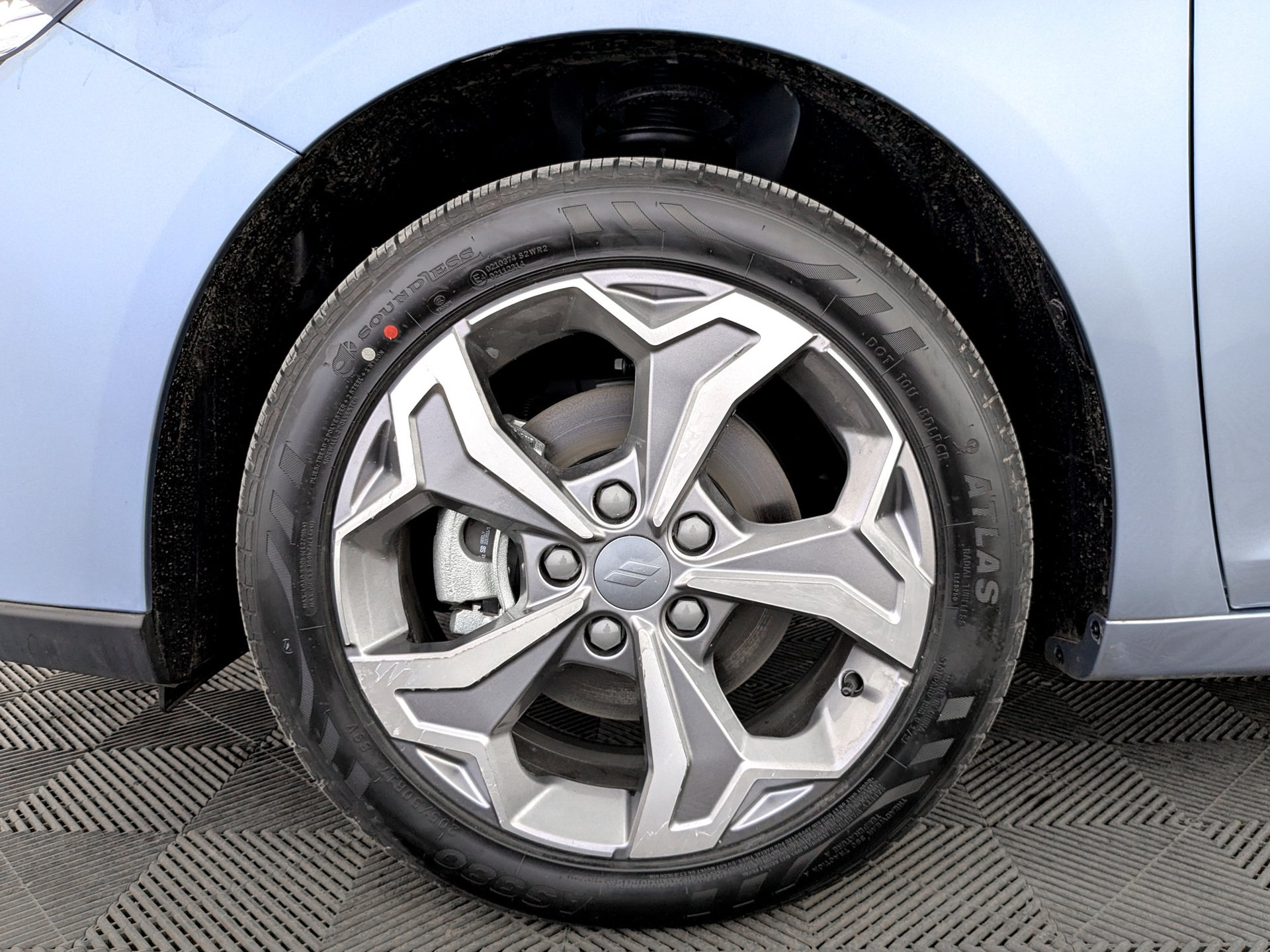 Фото Livan S6 Pro Luxury 1.5T/147 7RТ 4D